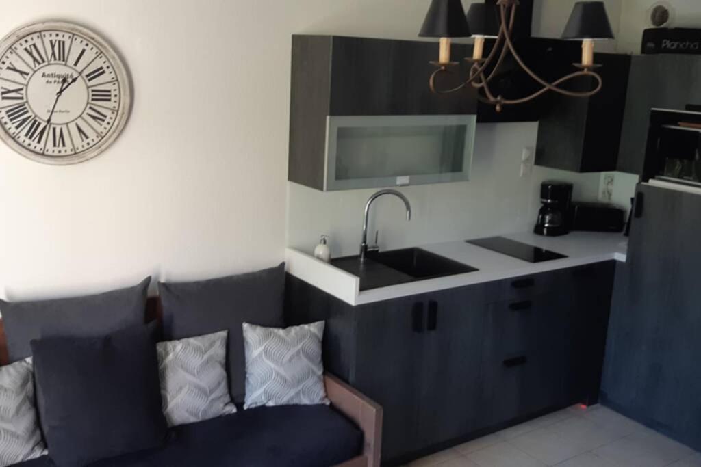 Location Maison A Cajarc 46160 Екстериор снимка
