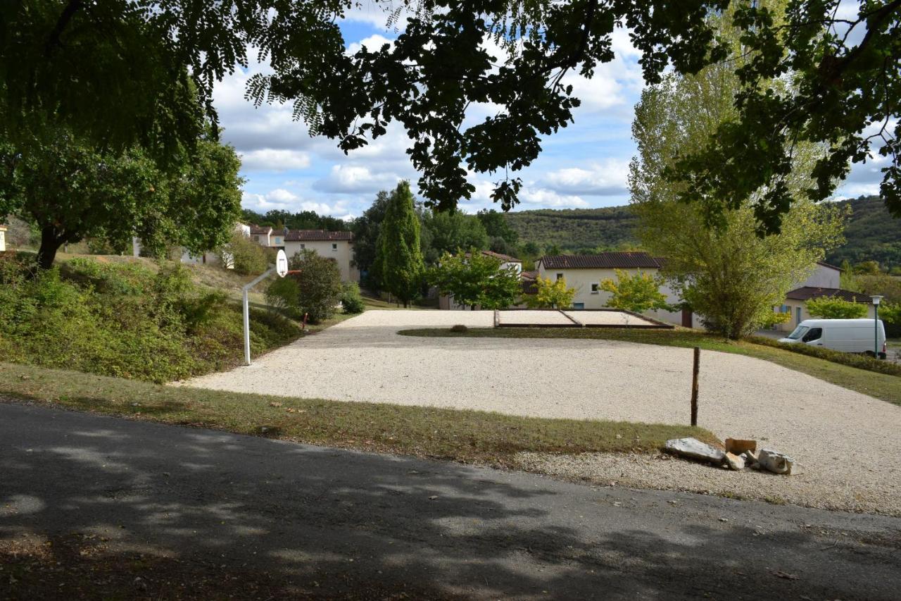Location Maison A Cajarc 46160 Екстериор снимка